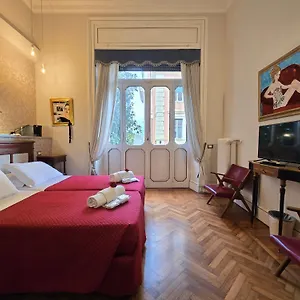 Domus Monamì Luxury Pensión